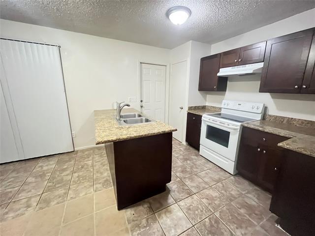 Foto del edificio - 575 Manco Rd