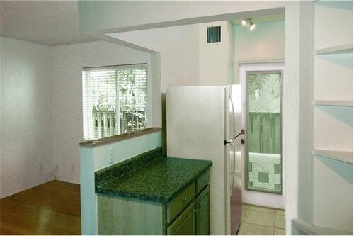 Foto del edificio - 1205 NE 3rd St