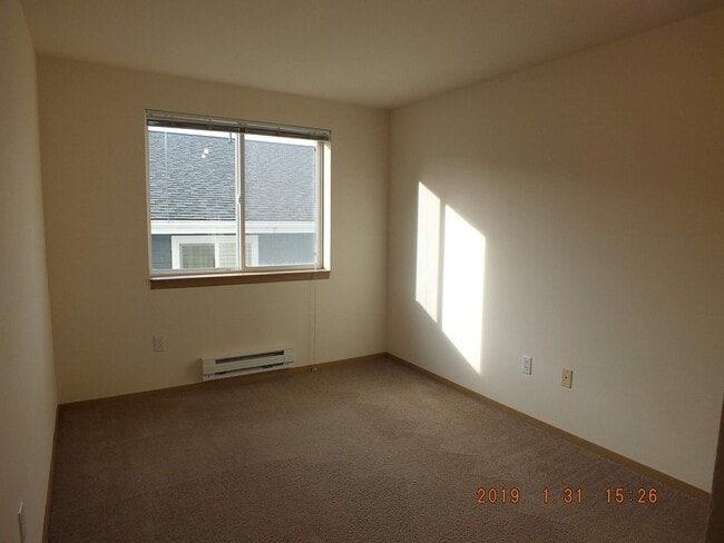 Building Photo - 1135 N 91st St