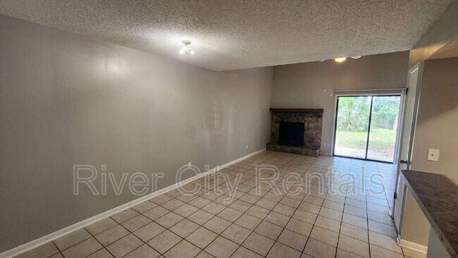 Building Photo - 5646 Greatpine Ln N