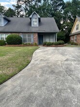 Building Photo - 921 Grimble Ct
