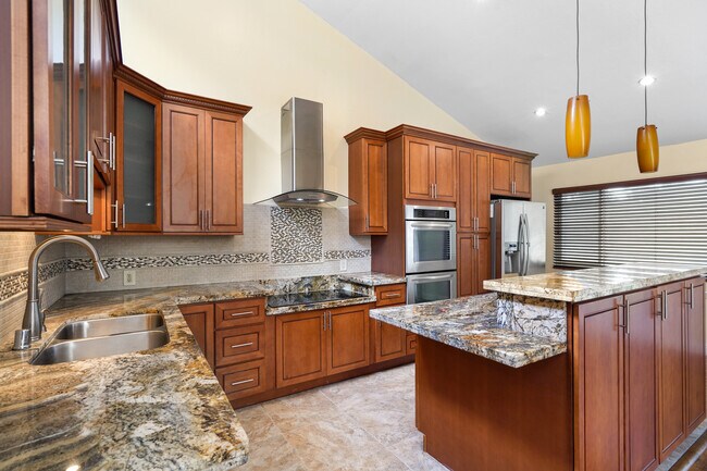 Building Photo - 5400 Mountain Blvd