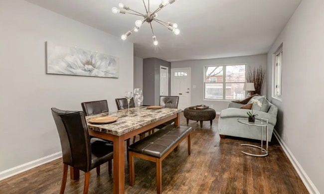 Building Photo - 726 Crittenden St NE