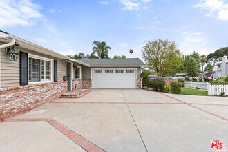 Building Photo - 6311 Berquist Ave