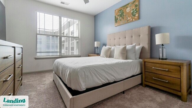 Foto del edificio - 900 E Six Forks Rd