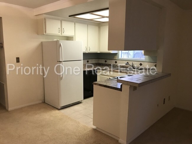 Foto del edificio - 4550 Glacier Ave