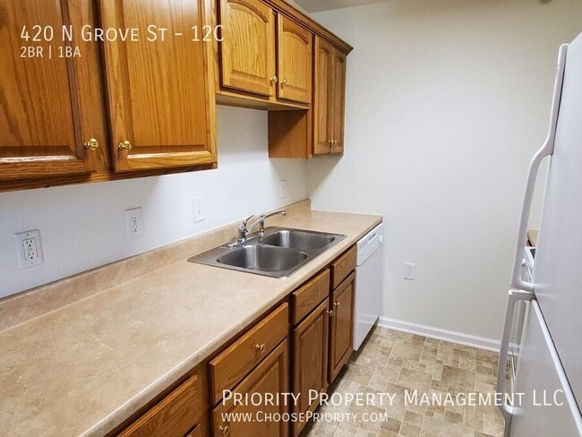 Building Photo - 420 N Grove St