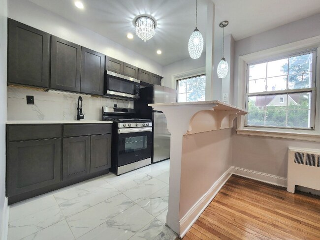 Building Photo - 63 Forest Hill Pkwy