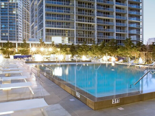 Foto del edificio - 485 Brickell Ave
