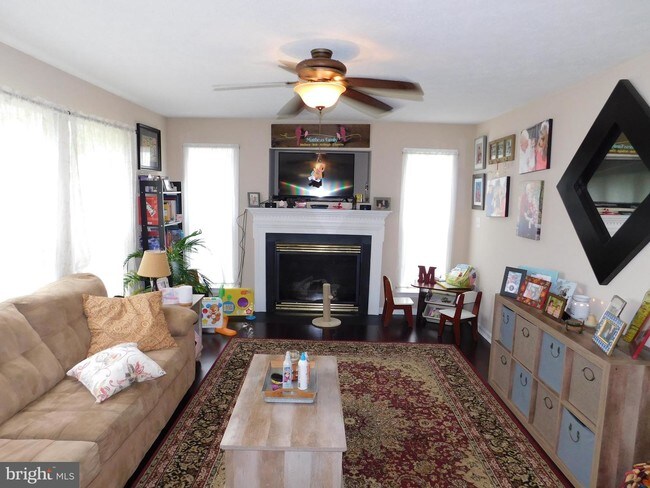 Foto del edificio - 2808 Dwight Ave