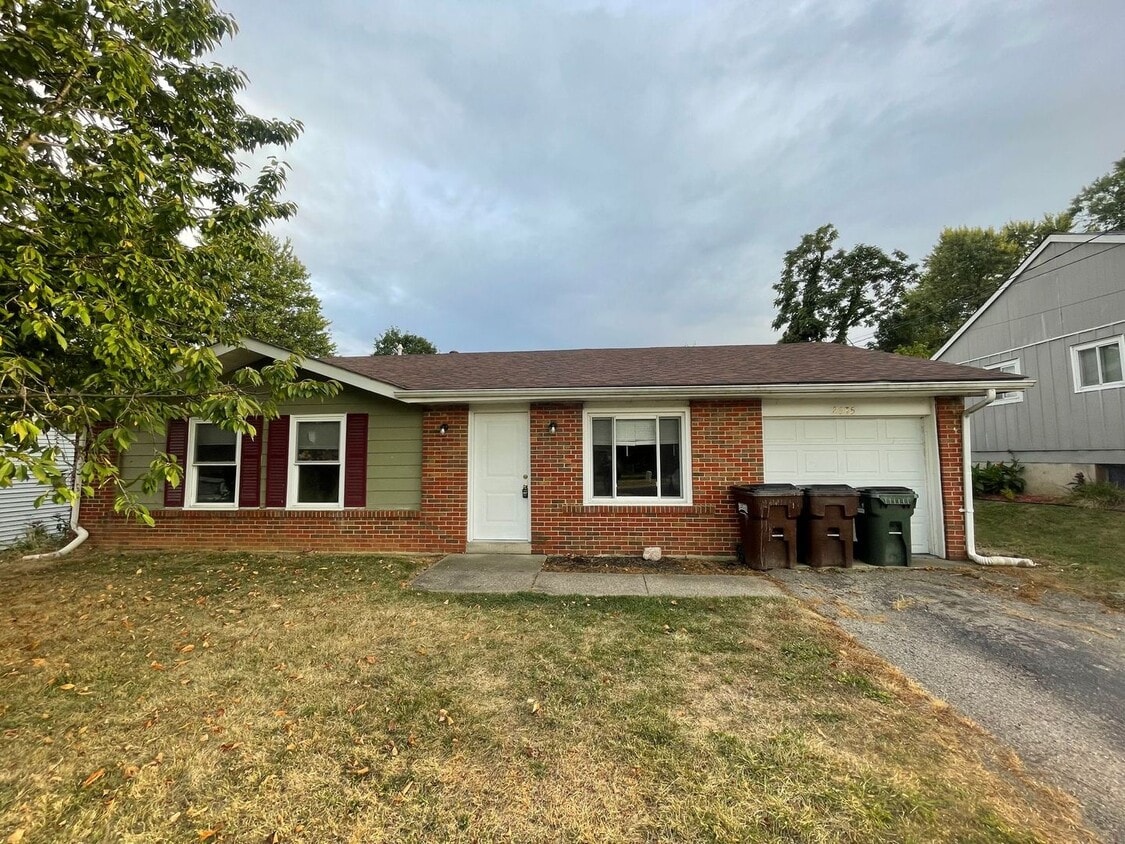 Primary Photo - 2685 John Gray Rd