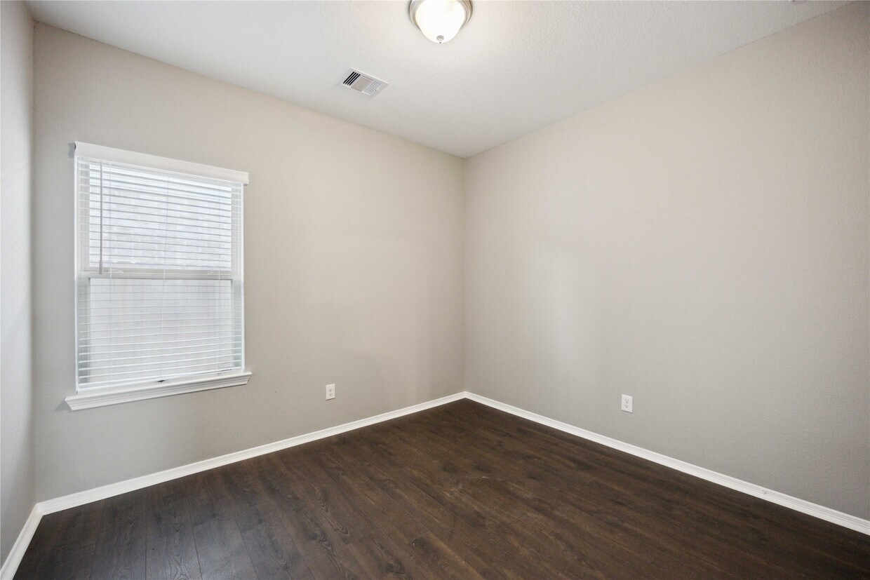 Building Photo - 5710 Tabula Rasa Dr