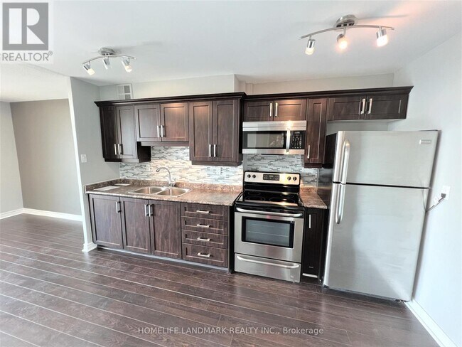 Photo du bâtiment - 350-350 Seneca Hill Dr