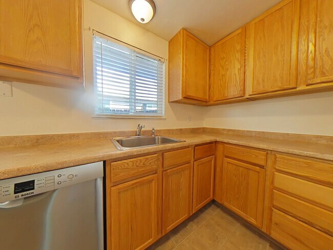 Building Photo - WINTER SPECIAL ~ $690 OFF FIRST MONTH RENT