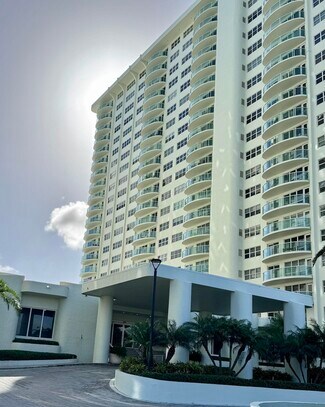 Building Photo - 3400 Galt Ocean Dr