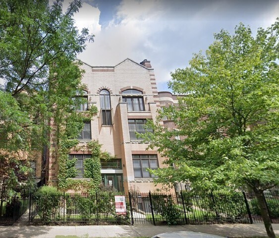 Foto principal - 4053 N Kenmore Ave