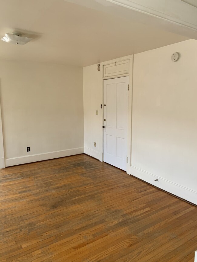 Foto del edificio - 312 N Linn St