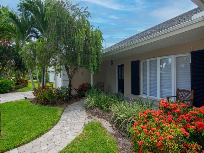 Building Photo - 1425 Treasure Cove Ln