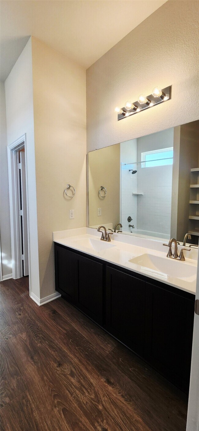 Foto del edificio - 406 Magnolia Ln