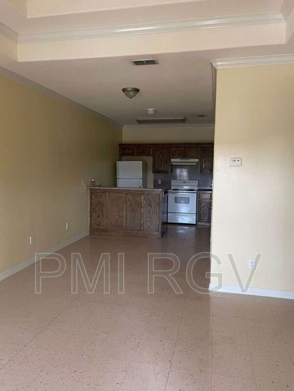 Building Photo - 608 Buena Vista Dr