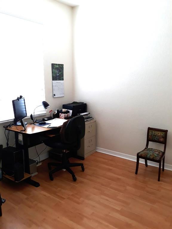 Foto del edificio - 3349 Merrick Ln
