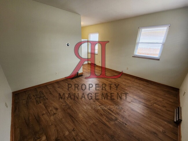 Building Photo - 3023 Darfield Pl