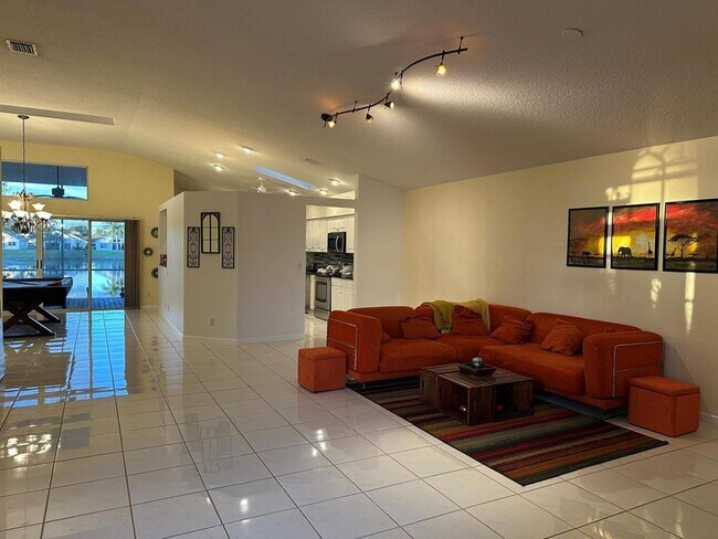 Foto del edificio - 7759 Great Glen Cir