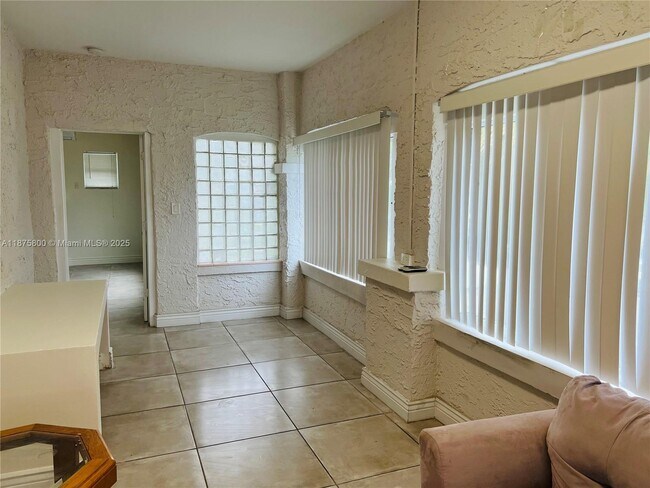 Foto del edificio - 1536 Polk St