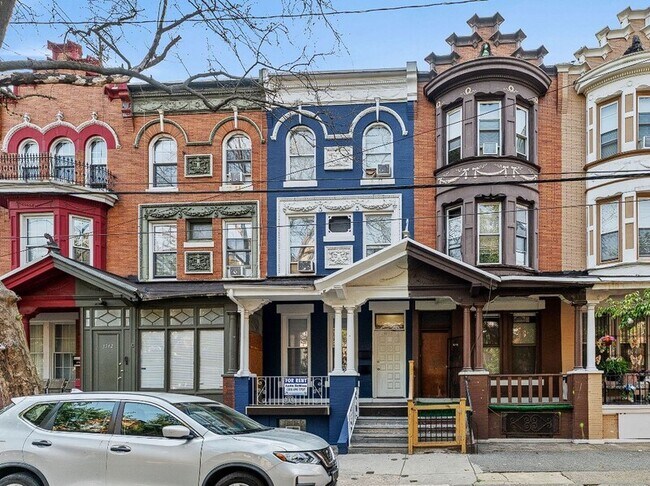 Building Photo - 3744 N Carlisle St