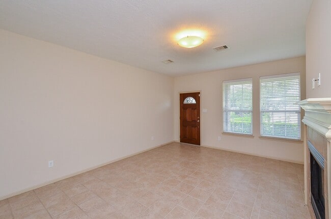 Building Photo - 25135 Ginger Ranch Dr