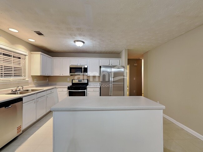 Building Photo - 3801 Bogan Mill Rd