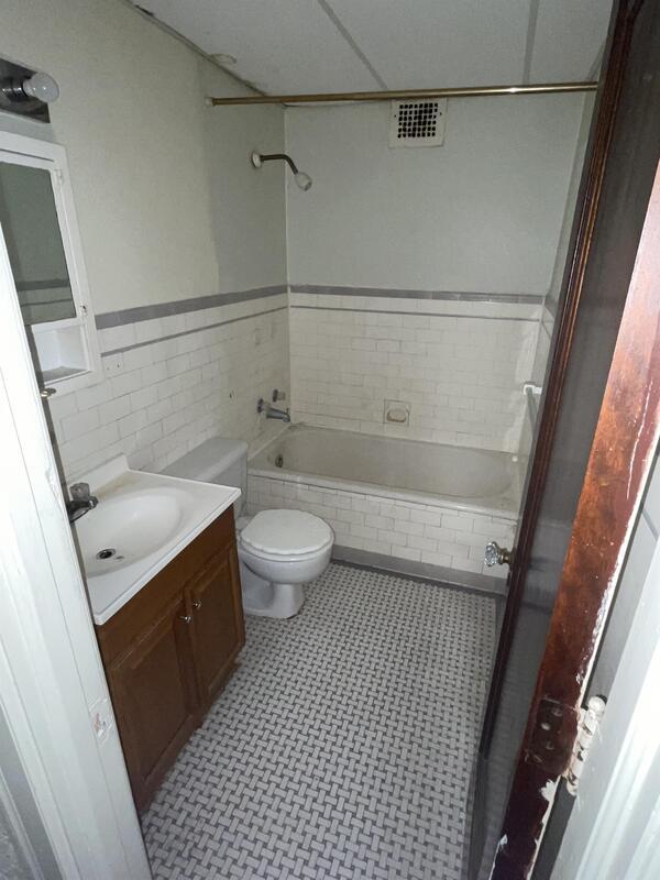 Building Photo - 403 N 4th St