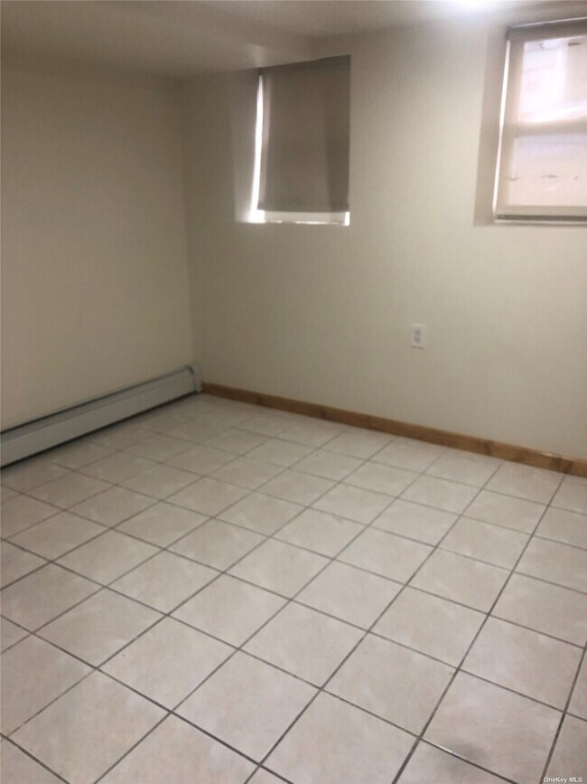 Foto del edificio - 79-12 51st Ave