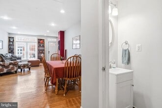 Building Photo - 2040 Orleans St