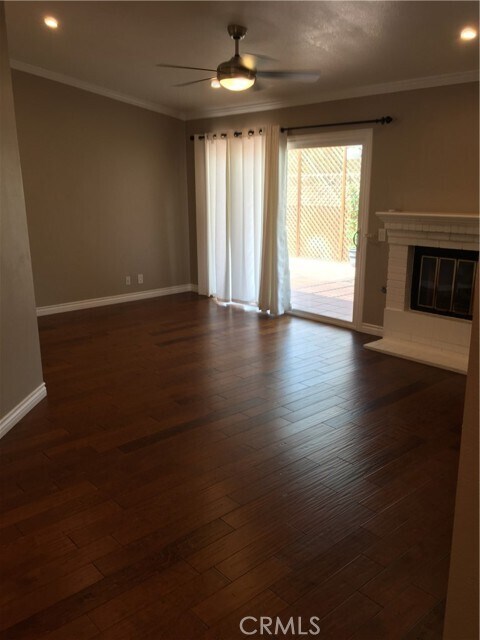 Foto del edificio - 549 Canyon Hill Rd