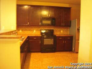 Foto del edificio - 6807 Harbor Fields