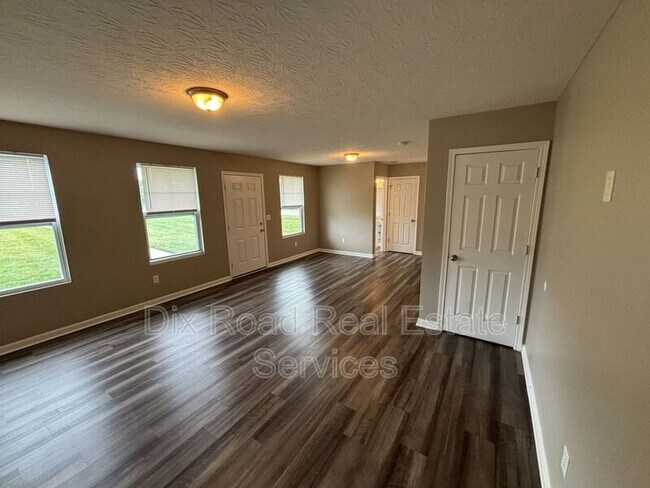 Foto del edificio - 424 W Kemper Rd