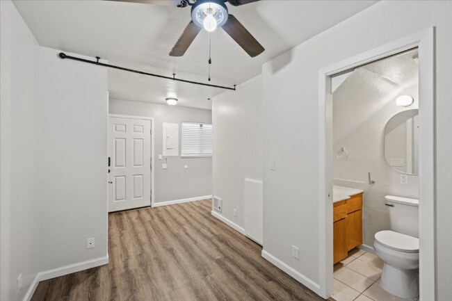Foto del edificio - 5293 Buckhorn Rd