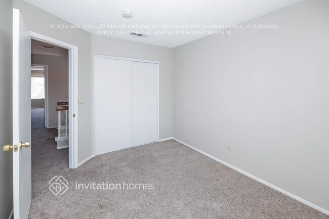 Foto del edificio - 7538 Marmot Ave