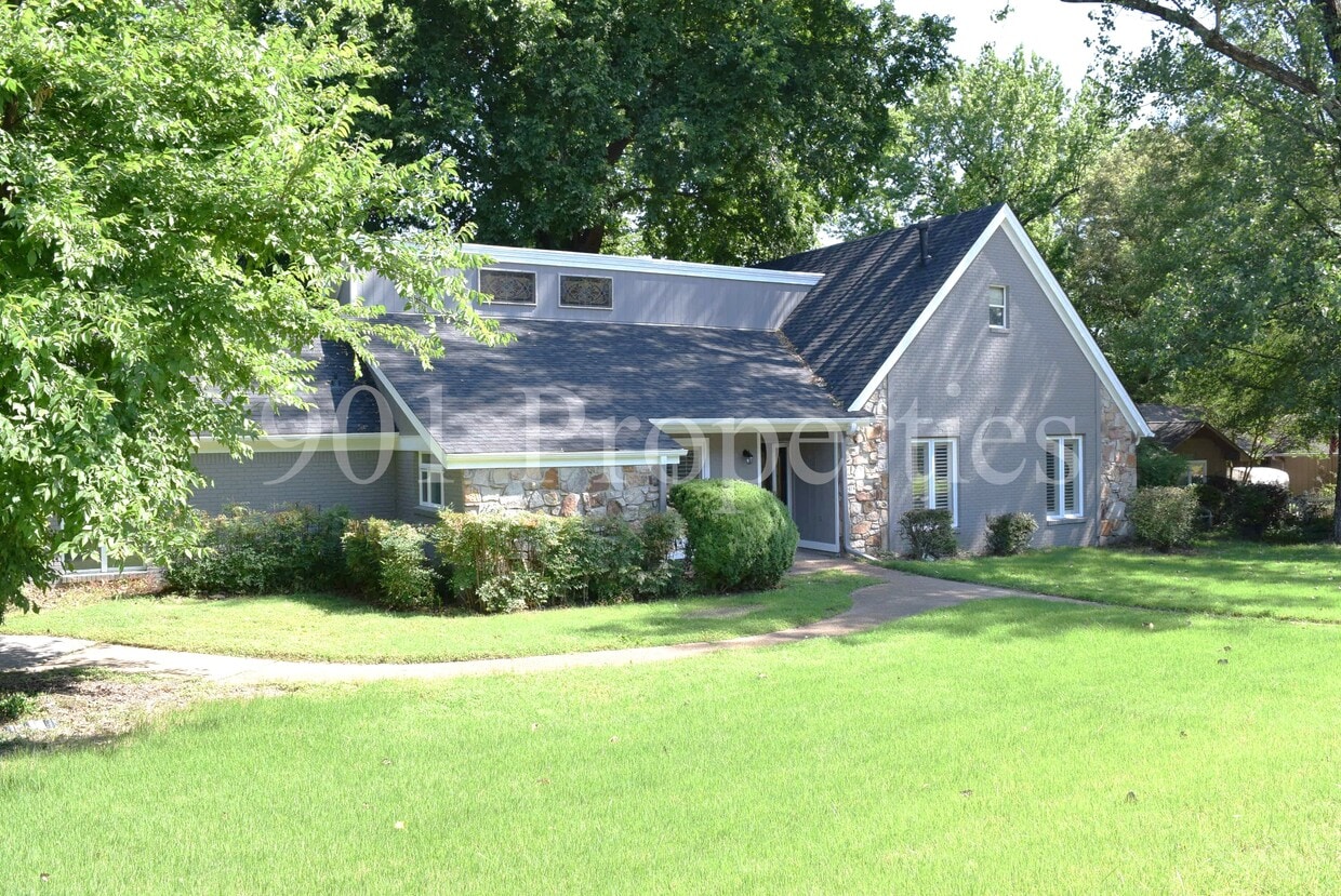 Photo - 8660 Beechcroft Pl N (Memphis, TN)