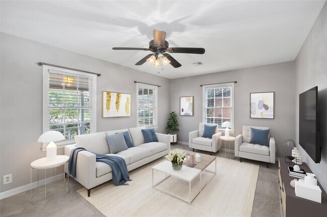 Foto del edificio - 1110 Woods Dr