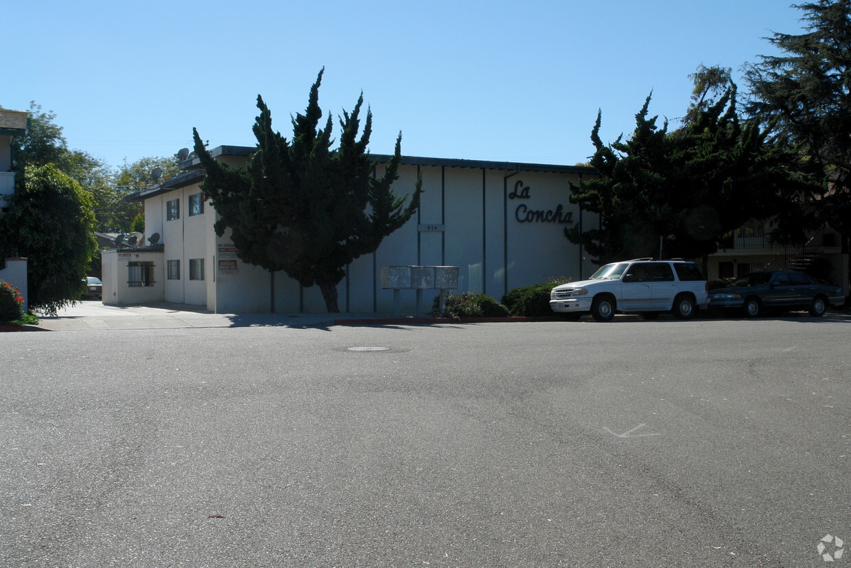 La Concha Apartments in Carpinteria, CA