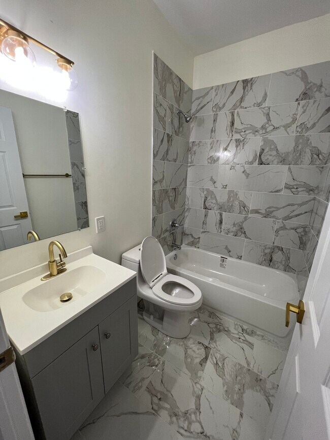 Foto del edificio - 319 N Gilmor St