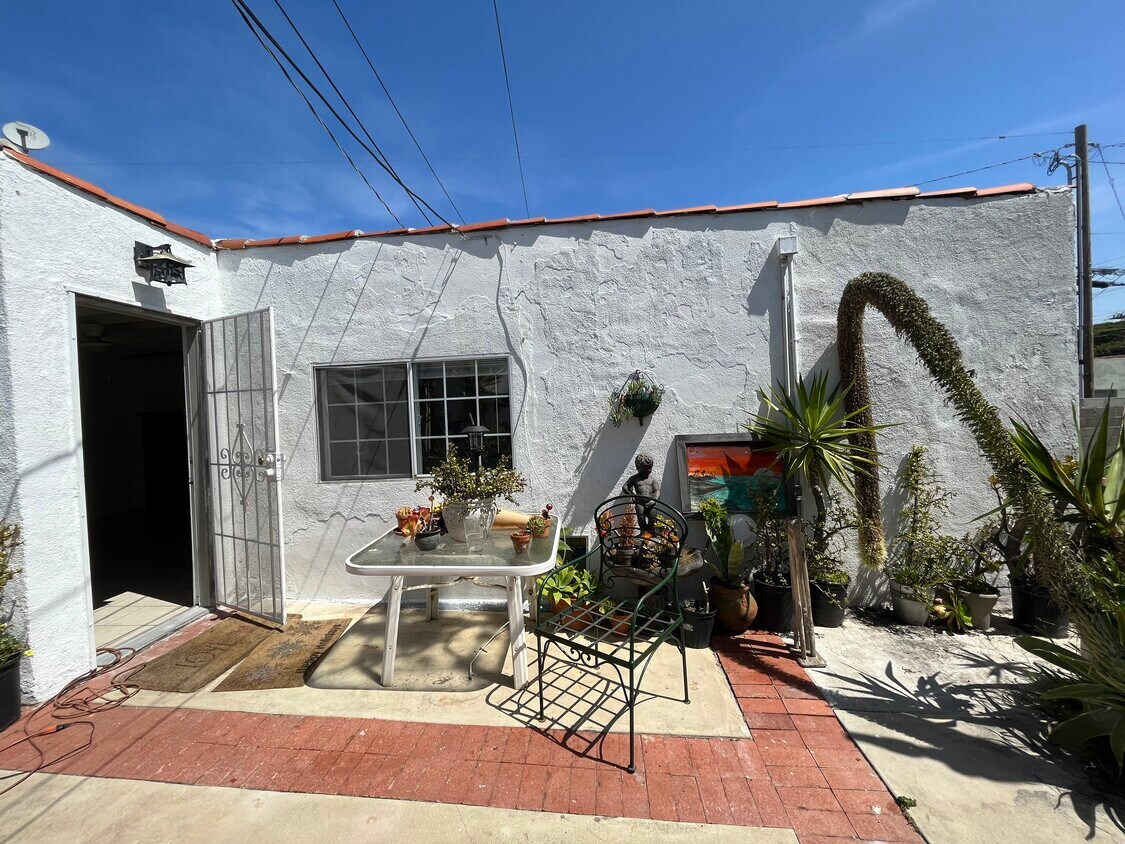 Primary Photo - 1245 24th St