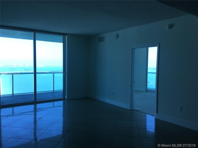 Building Photo - 1900 N Bayshore Dr
