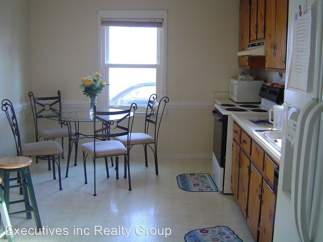 Building Photo - 4 br, 2.5 bath House - 6015 Seaman Road