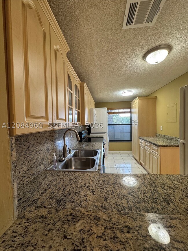 Foto del edificio - 1436 NW 97th Ave