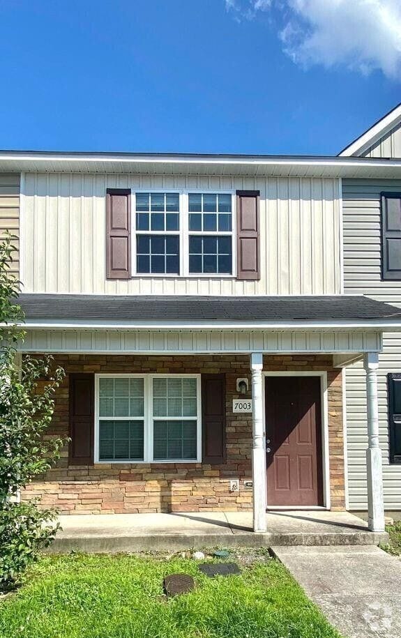 Building Photo - 7003 Banister Loop