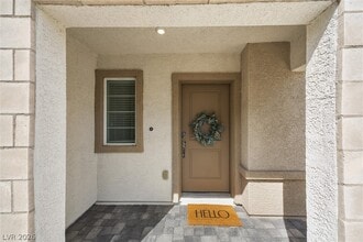 Building Photo - 6118 Garden Oasis St