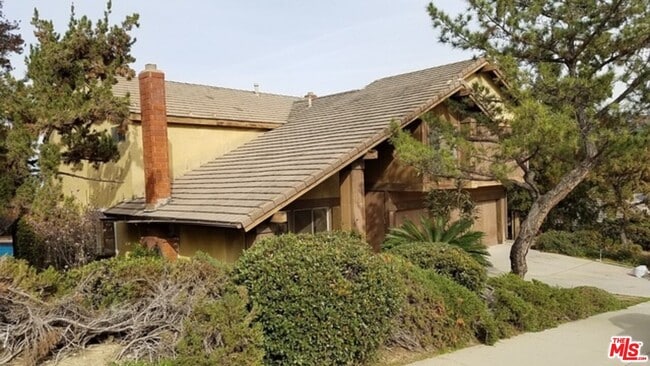 Building Photo - 11735 Sierra Sky Dr